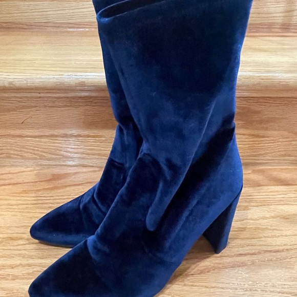 Stuart Weitzman boots - Picture 4 of 4